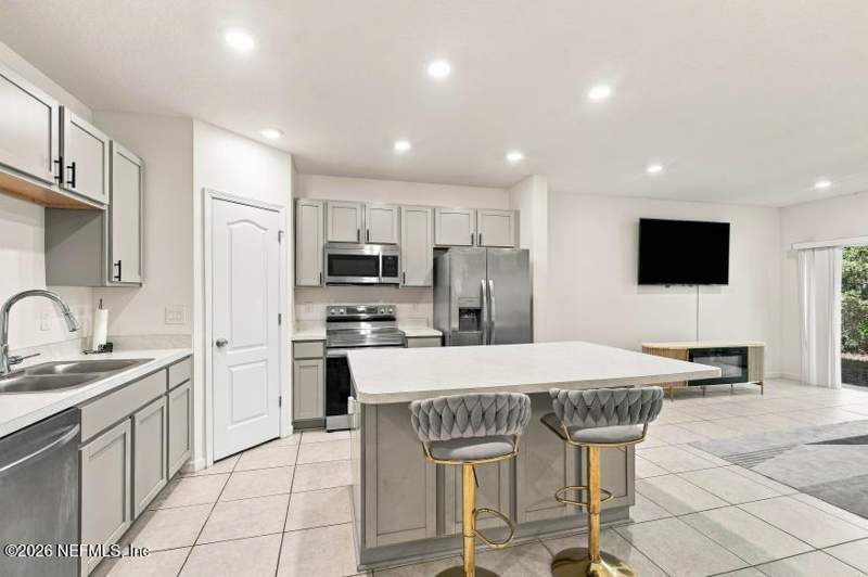 3 bedroom Townhouse at 769 Talking Tree Drive, Bent Tree, Jacksonville — photo 5