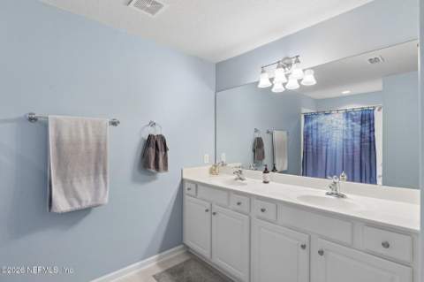 6975 Roundleaf Drive, Jacksonville FL - photo 24 of 47