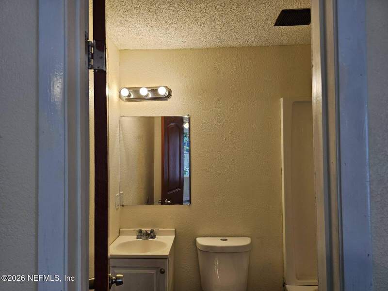 3 bedroom Single Family Residence at 305 E Lake Street, Pinehurst, Palatka — photo 3