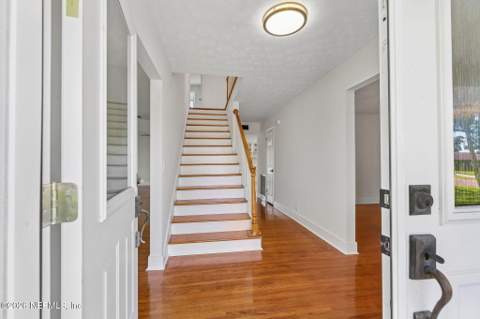 10206 N Shoreview, Jacksonville FL - photo 9 of 49