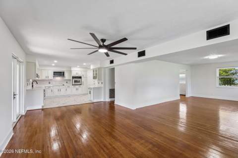 10206 N Shoreview, Jacksonville FL - photo 12 of 49