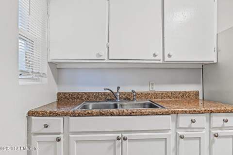 2114 Brooklyn Road, Jacksonville FL - photo 12 of 24