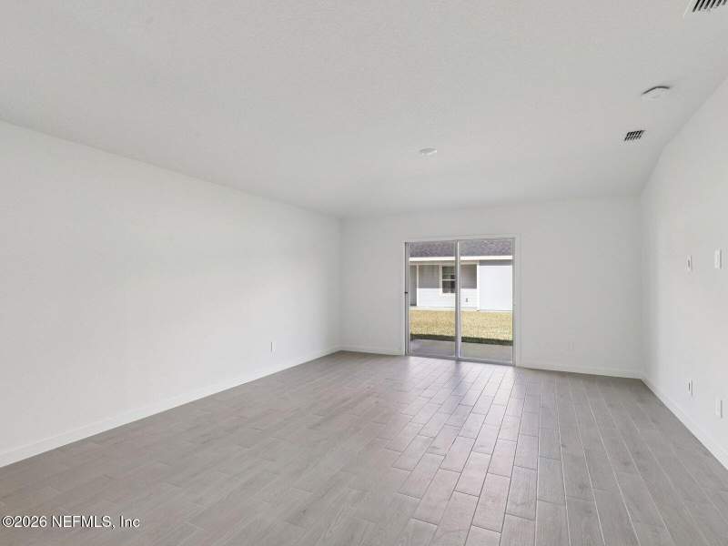 4 bedroom Single Family Residence at 10676 Lishwood Way, Kings Preserve, Jacksonville — photo 5