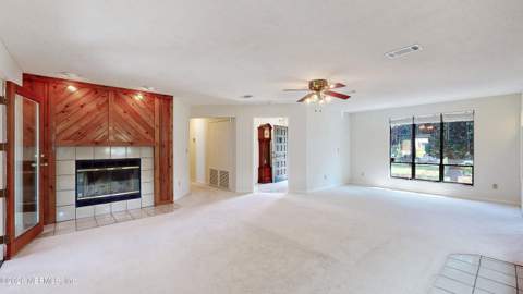 1028 Lake Asbury Drive, Green Cove Springs FL - photo 15 of 48