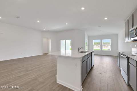 14397 Firebird Drive, Jacksonville FL - photo 10 of 57