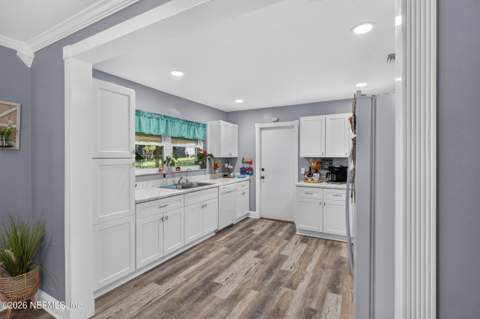 1050 Chapeau Road, Jacksonville FL - photo 13 of 49