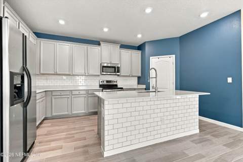 10187 Powell Creek Court, Jacksonville FL - photo 11 of 38