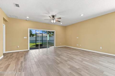 10187 Powell Creek Court, Jacksonville FL - photo 17 of 38
