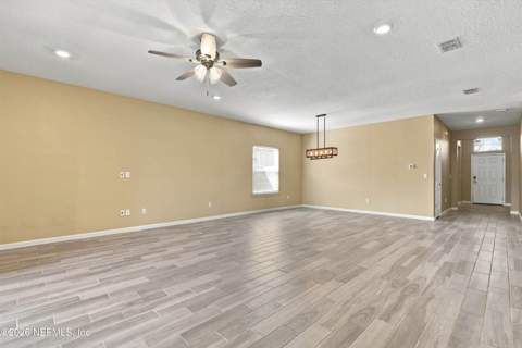 10187 Powell Creek Court, Jacksonville FL - photo 18 of 38