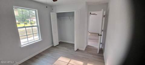 3315 Almeda Street, Jacksonville FL - photo 6 of 8