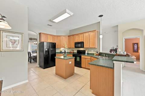1747 Chatham Village Drive, Fleming Island FL - photo 10 of 68