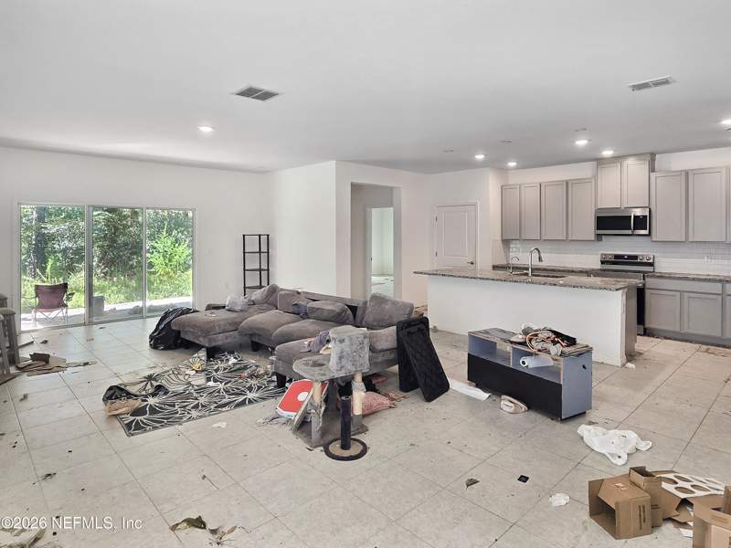 4 bedroom Single Family Residence at 10025 Hennessey Avenue, Flagler Estates, Hastings — photo 3