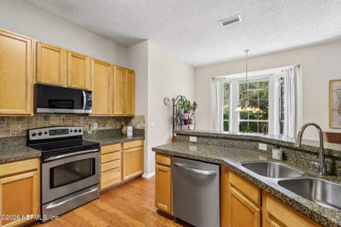 781 Grand Parke Drive, Jacksonville FL - photo 19 of 57