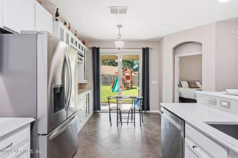 804 Bellshire Drive, Orange Park FL - photo 9 of 64