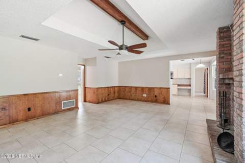 2217 Hunterwood Court, Jacksonville FL - photo 10 of 61