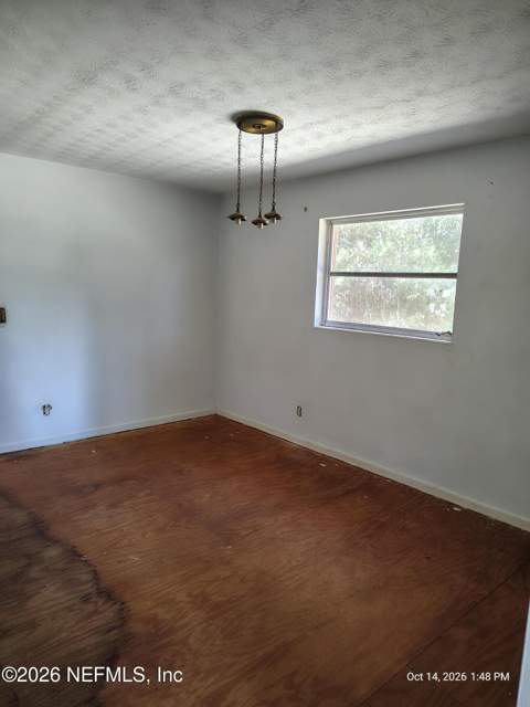 677 Lake Asbury Drive, Green Cove Springs FL - photo 6 of 17