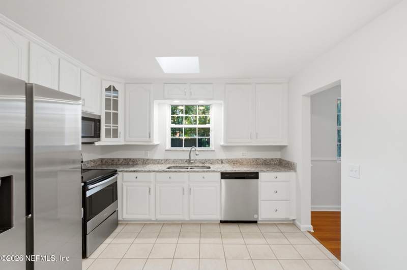 3 bedroom Single Family Residence at 3452 Killarney Drive, Killarney Shores, Jacksonville — photo 4