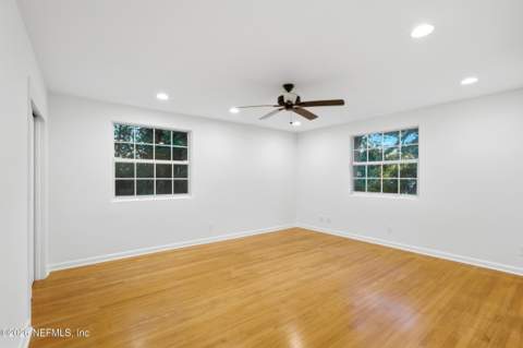 3452 Killarney Drive, Jacksonville FL - photo 15 of 34