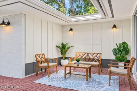 1215 Lamanto Avenue, Jacksonville FL - photo 7 of 56