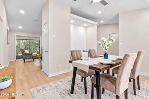 1215 Lamanto Avenue, Jacksonville FL - photo 14 of 56
