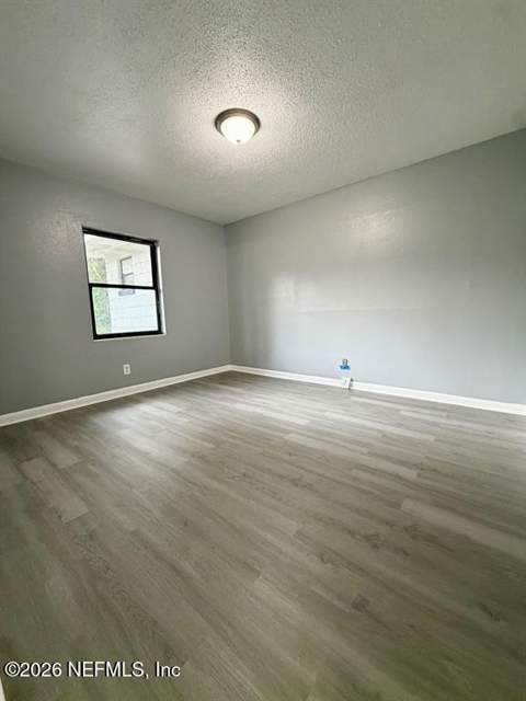 9117 Lingard Avenue, Jacksonville FL - photo 11 of 30