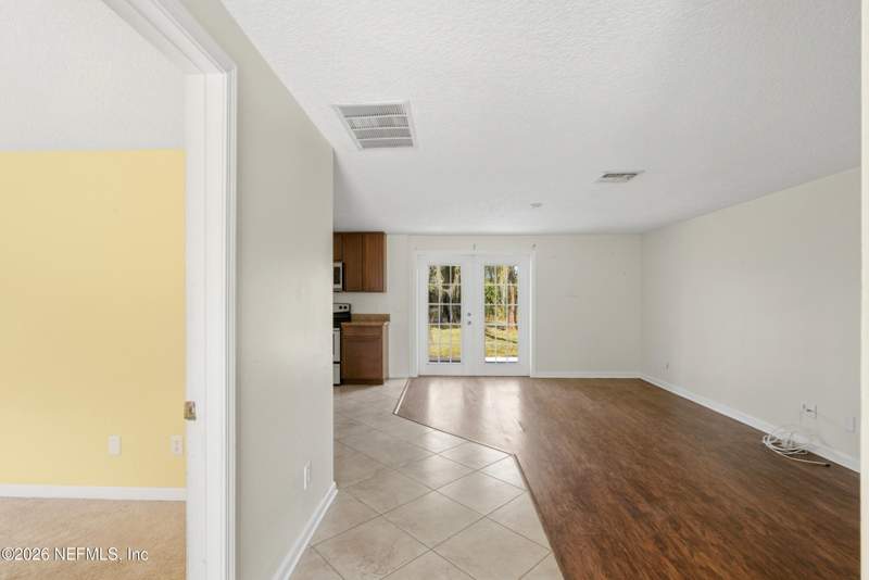 3 bedroom Single Family Residence at 4235 Timberlake Drive, Huntington Forest, Jacksonville — photo 3