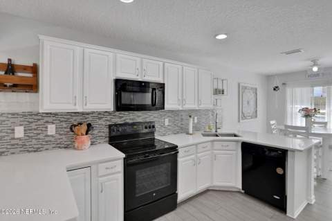 12643 Deeder Lane, Jacksonville FL - photo 18 of 56