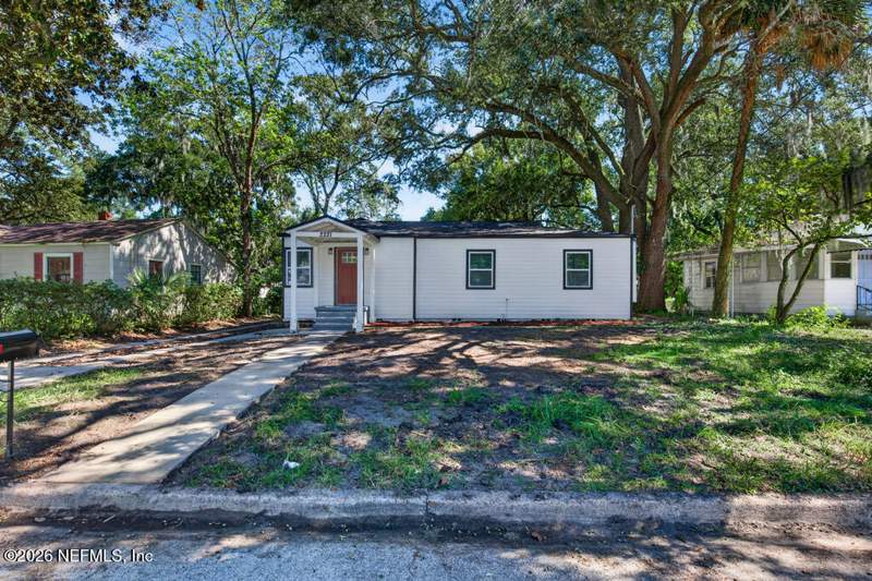 3 bedroom Single Family Residence at 2221 E Home Park Circle, St Nicholas, Jacksonville — photo 3