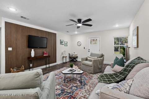 2221 E Home Park Circle, Jacksonville FL - photo 10 of 98