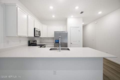 654 Holly Lakes Drive, Orange Park FL - photo 8 of 51