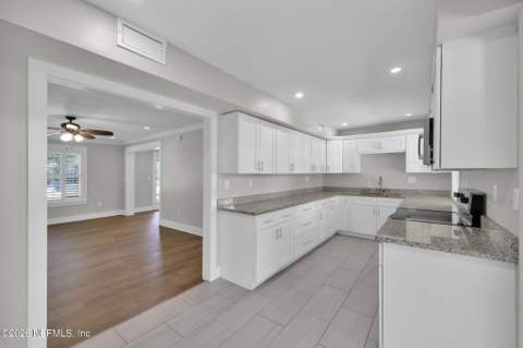1254 Jamaica Court, Jacksonville FL - photo 20 of 46