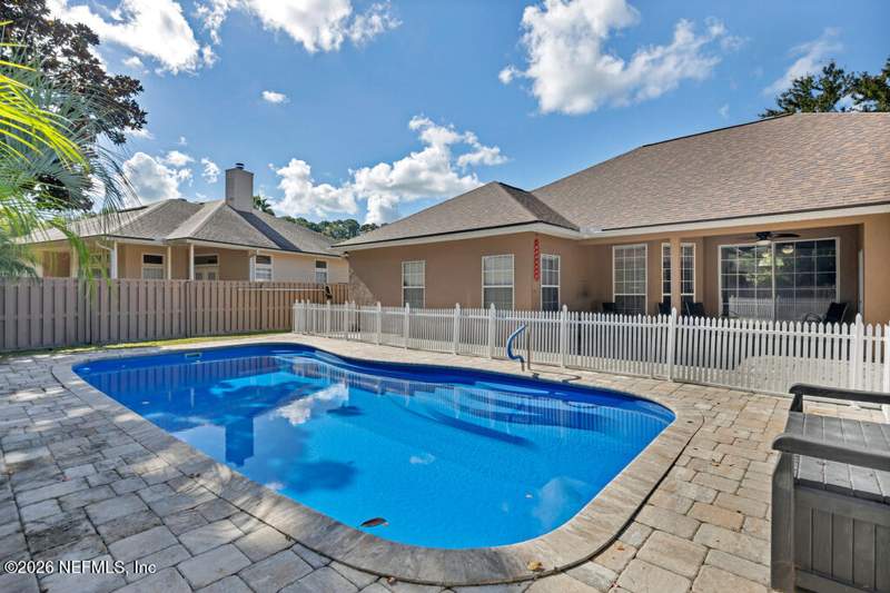 4 bedroom Single Family Residence at 1129 Durbin Parke Drive, The Parkes, St. Johns — photo 2