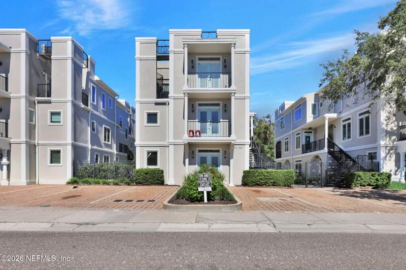 1 bedroom Condominium at 341 Ahern Street #5, Via Mare, Atlantic Beach — photo 2