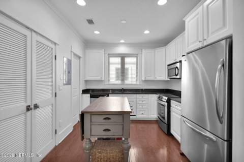 341 Ahern Street #5, Atlantic Beach FL - photo 16 of 41