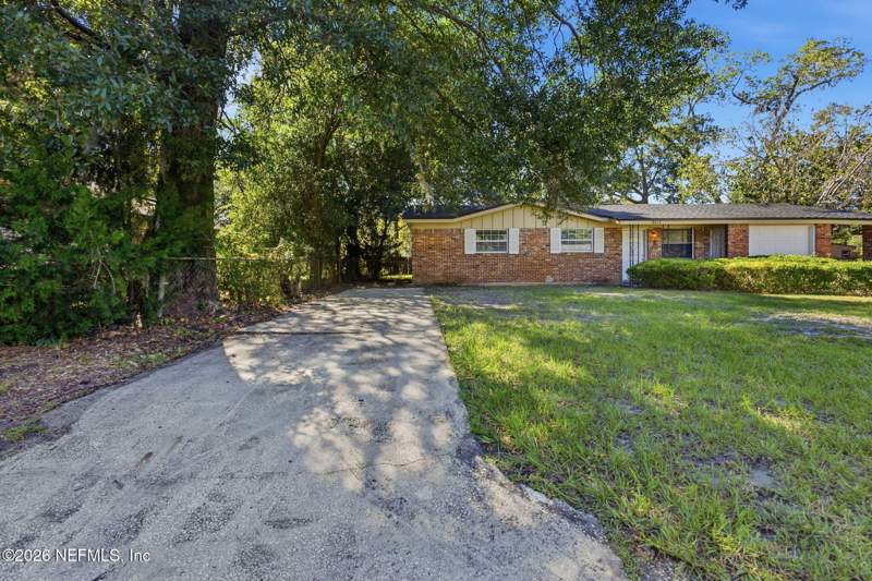 3 bedroom Single Family Residence at 9430 Little John Road, Sherwood Forest, Jacksonville — photo 2