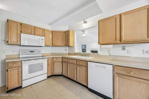 2113 Matefield Road, Jacksonville FL - photo 11 of 37