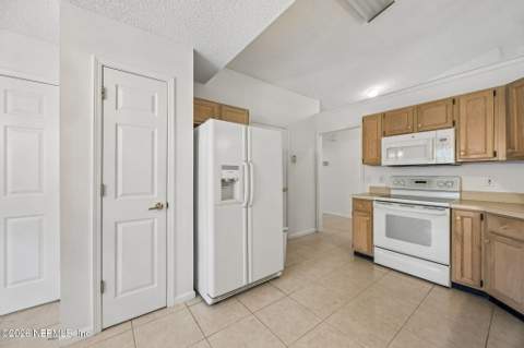 2113 Matefield Road, Jacksonville FL - photo 12 of 37