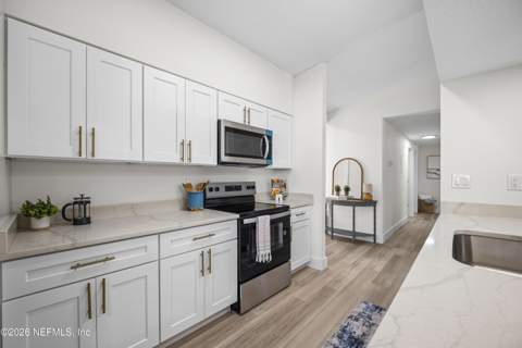 3164 Bee Street, Orange Park FL - photo 14 of 49