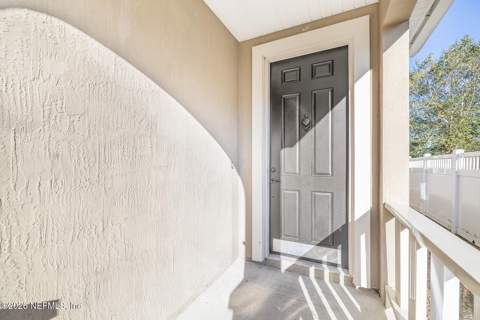 15989 Hutton Lane, Jacksonville FL - photo 7 of 43