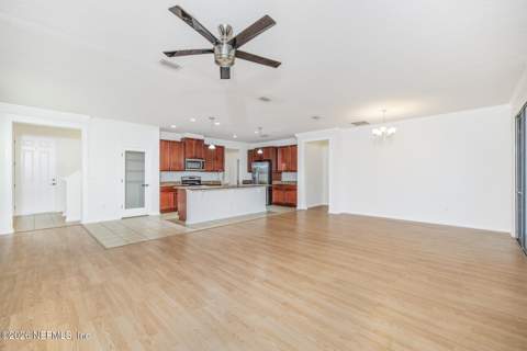 15989 Hutton Lane, Jacksonville FL - photo 10 of 43