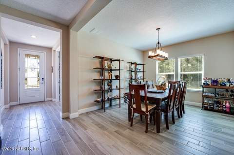 2720 Alexia Circle, Jacksonville FL - photo 8 of 46