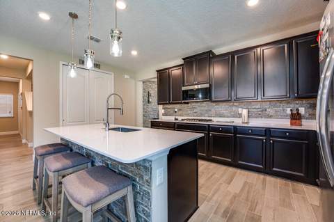 2720 Alexia Circle, Jacksonville FL - photo 13 of 46