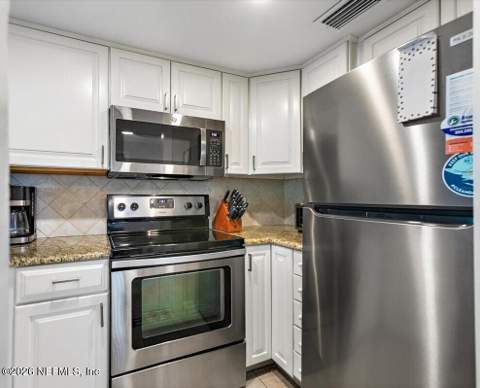 210 Margaret Street, Neptune Beach FL - photo 8 of 32