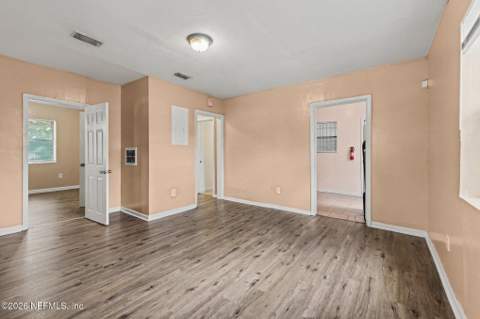 1534 W 13th Street, Jacksonville FL - photo 8 of 28