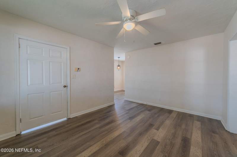 2 bedroom Single Family Residence at 1162 W 13th Street, Durkeeville, Jacksonville — photo 4