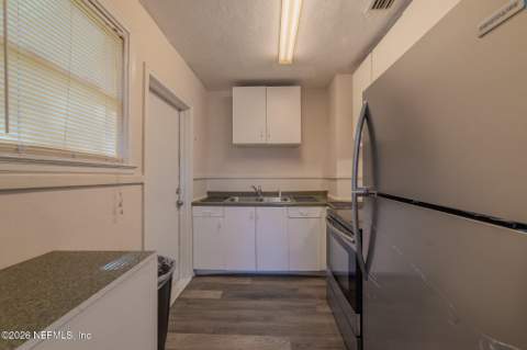 1162 W 13th Street, Jacksonville FL - photo 7 of 21