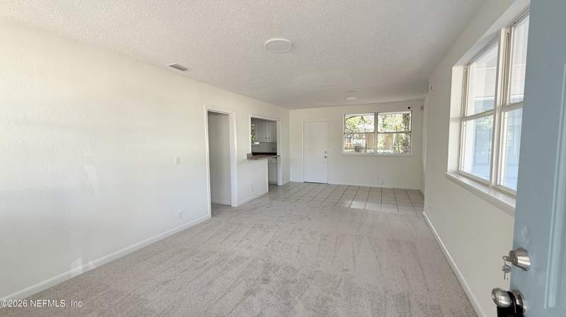 3 bedroom Single Family Residence at 9256 5th Avenue, Armstrong Riverview, Jacksonville — photo 3