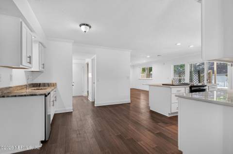 12798 Wilderness Lane, Jacksonville FL - photo 10 of 58