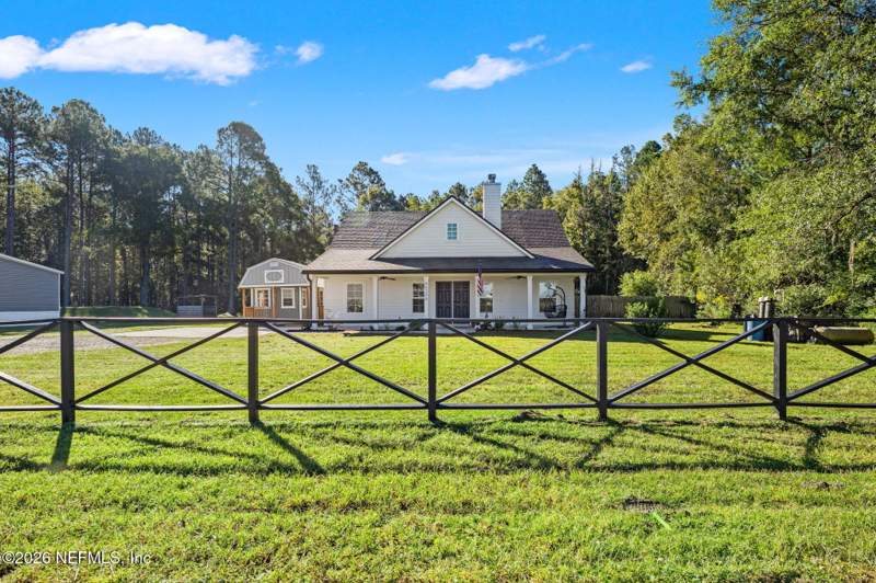 3 bedroom Single Family Residence at 45306 Bismark Road, Callahan, Callahan — photo 3