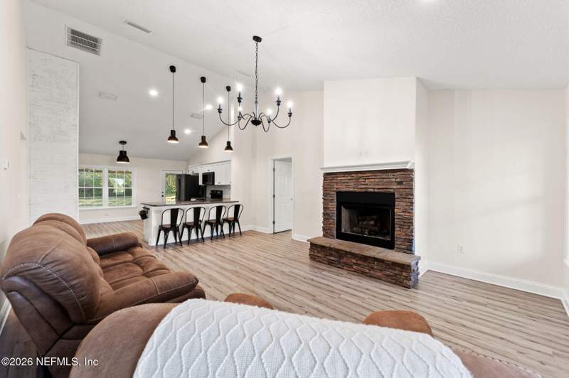 3 bedroom Single Family Residence at 45306 Bismark Road, Callahan, Callahan — photo 5